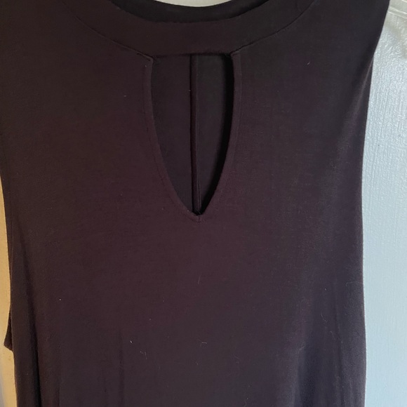 💚Sleeveless top💚 - Picture 3 of 4